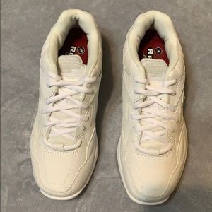 Skechers work white Felton-Albie size 7